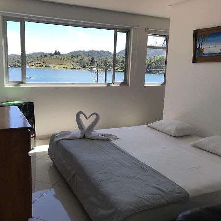 Hotel Bahia Guatapé Kültér fotó
